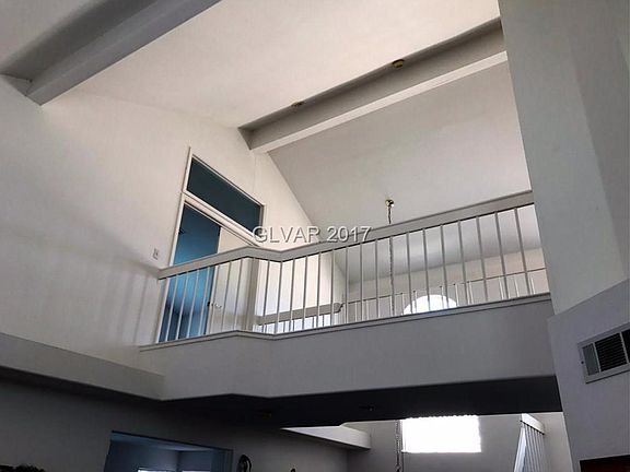 4th image of 2421 Twin Flower Cir