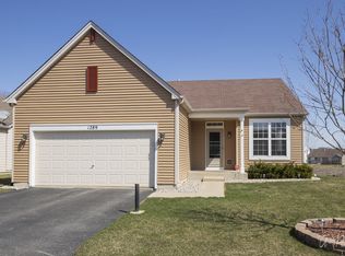 1289 Holly Ct, Antioch, IL 60002