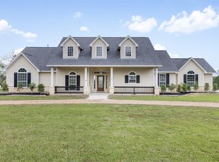 840 E Glenn St, Bellville, TX 77418