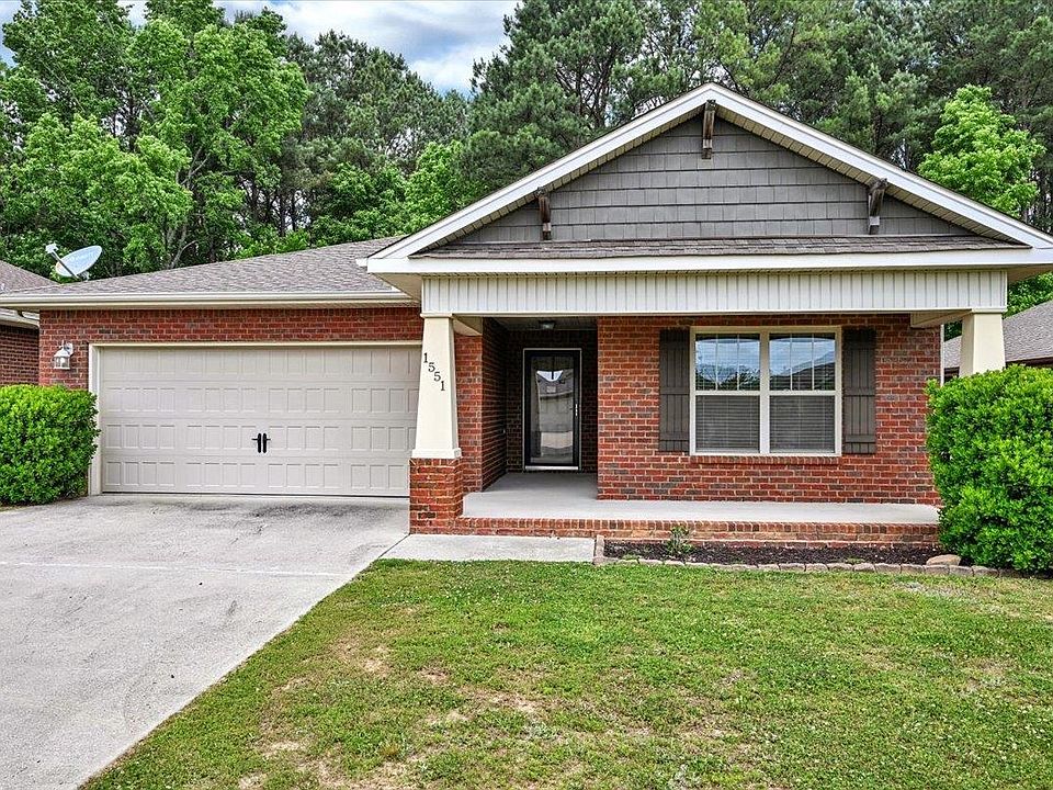 1st image of 1551 Heritage Cir SE