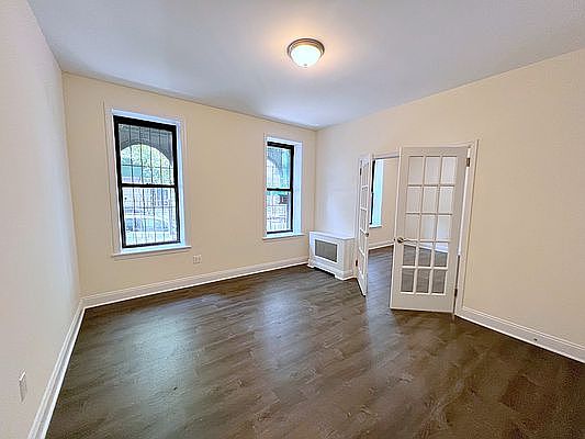 4th image of 229 W 105th St APT 6