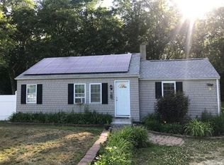 2 Hidden Dr, Fairhaven, MA 02719