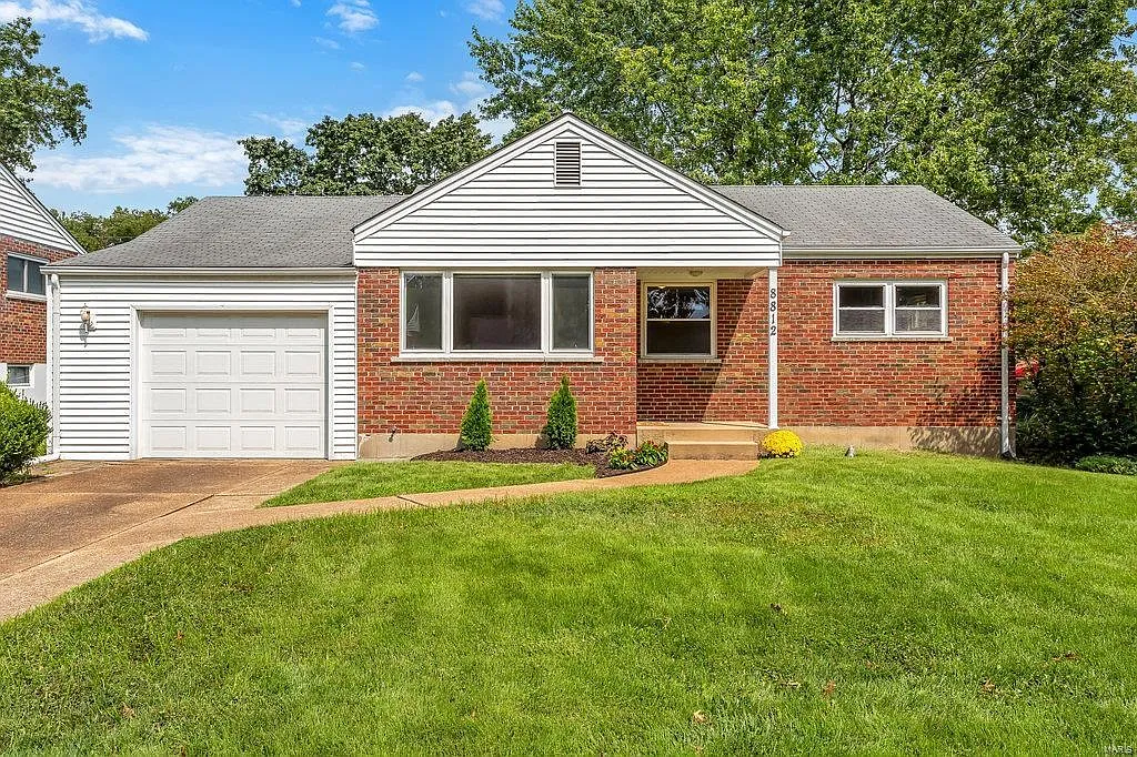 8812 Teaberry Ln photo 1