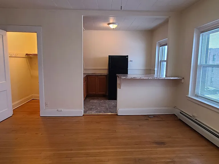178 Summit Ave — Photo 1