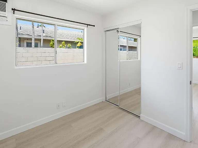 94-703 Lahaole Pl — Photo 7