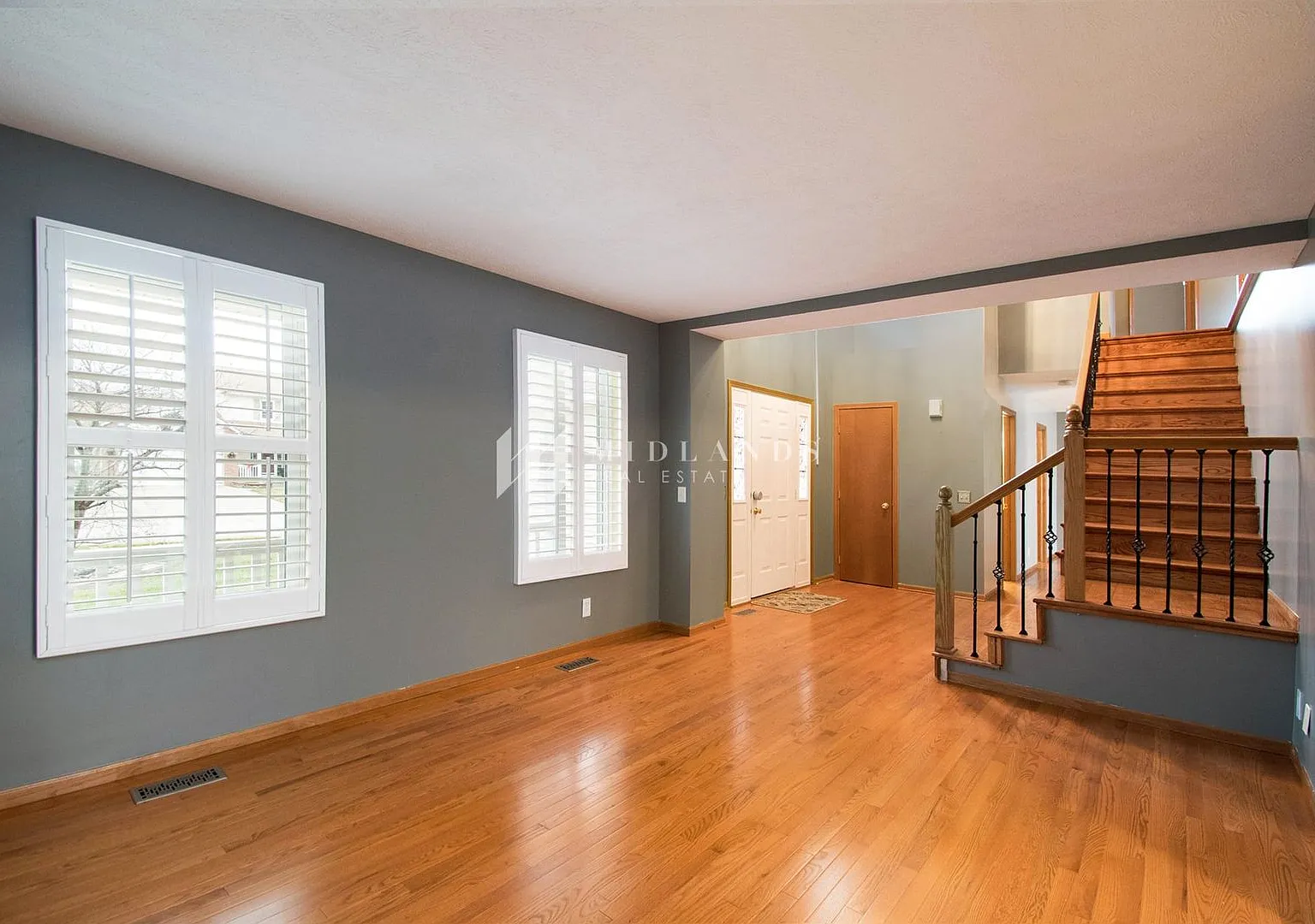 Oakhurst 2-Story Home — Photo 3