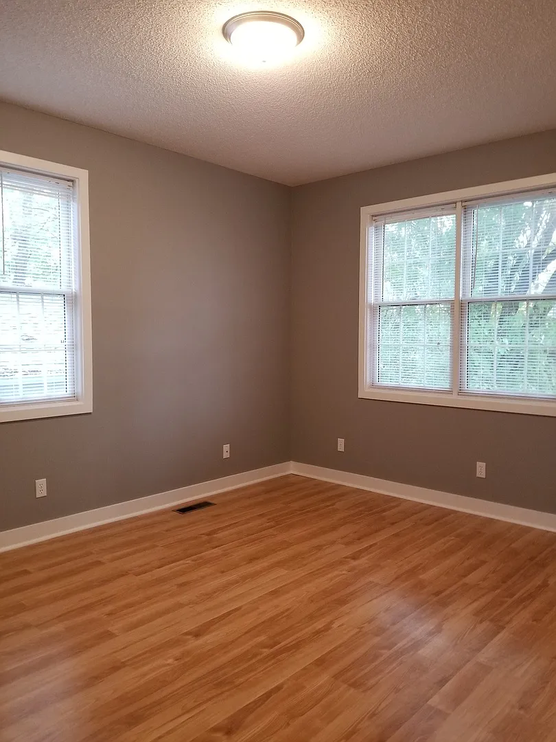 351 South Madison Street — Photo 1