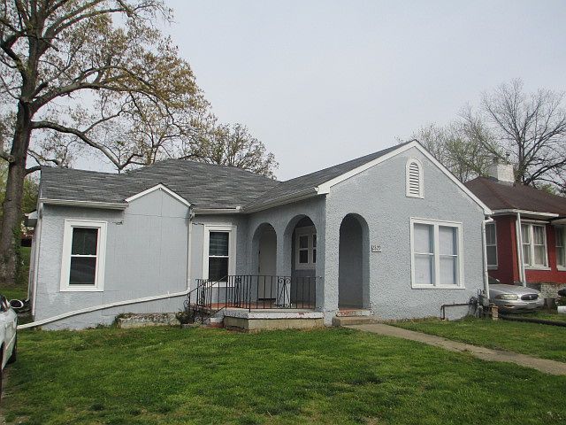 1st image of 2809 E 5th Ave