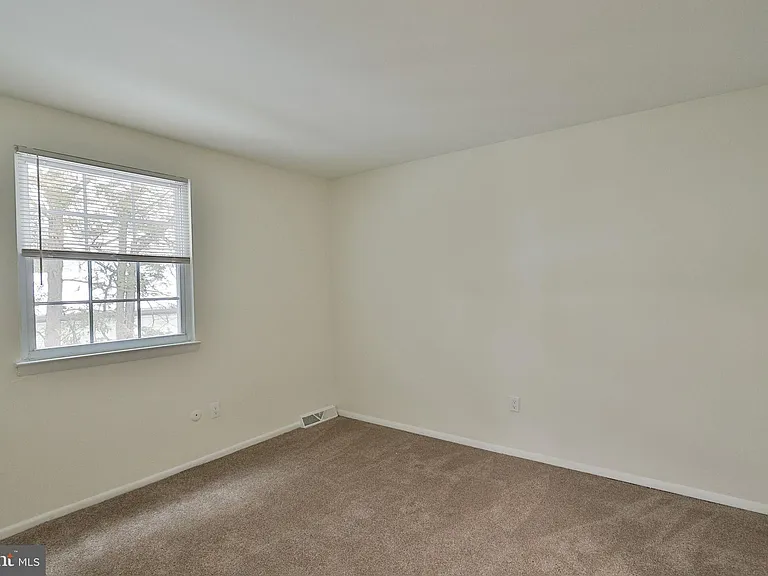 305 S Warminster Rd #B2 — Photo 24