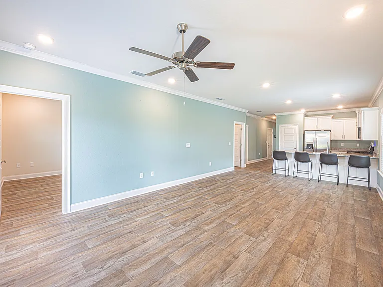 32667 Revere Dr — Photo 9
