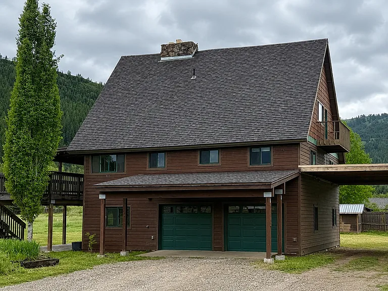 1600 E River Dr — Photo 1