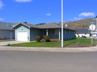 205 NE Blair St, Sheridan, OR