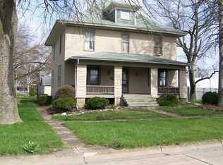 519 S 2nd St, Fairbury, IL 61739