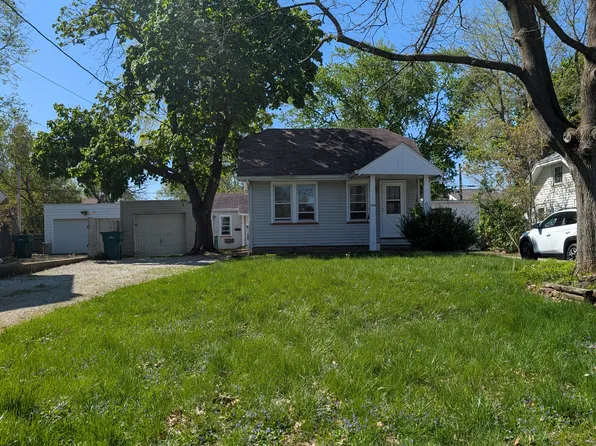 2418 W Barker Ave, Peoria, IL 61604