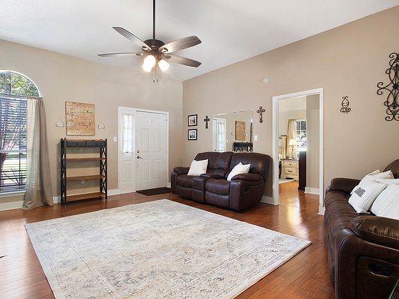 2nd image of 15070 Parkwood Dr N