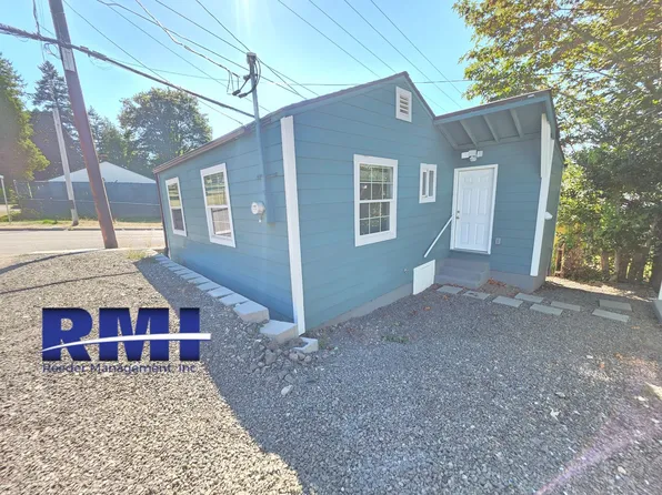 2214 15th St, Bremerton, WA 98312