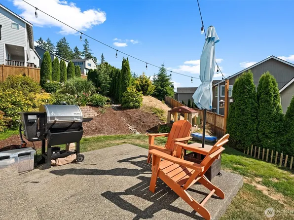 736 Freedom Court SE, Port Orchard, WA 98366