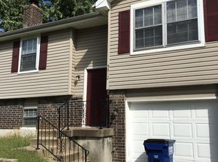 9210 W 49th St, Merriam, KS 66203