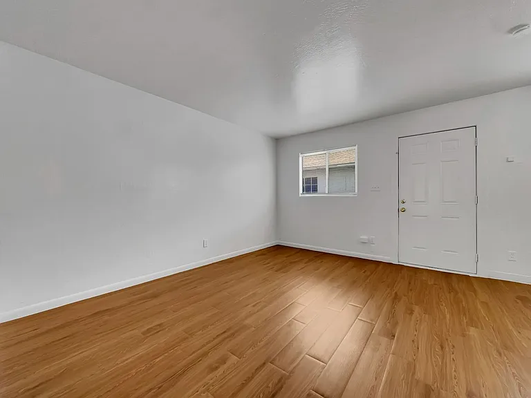 2905 E Monroe St #2 — Photo 8