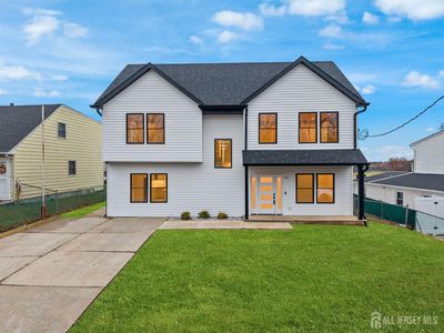 33 Elm Ter, Parlin, NJ, 08859