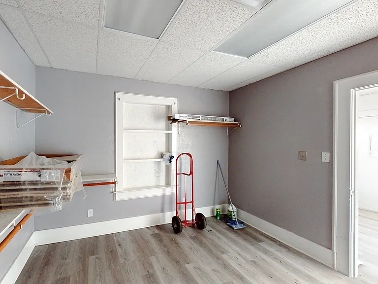 409 W Main St — Photo 28
