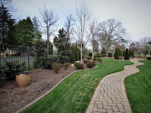 3rd image of 1602 Westland Lakes Way