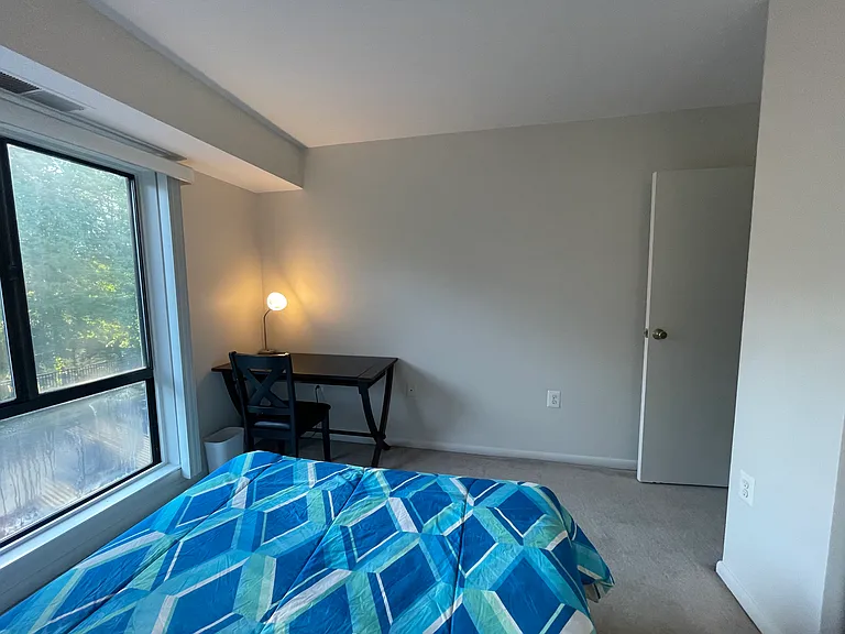 613 Center St — Photo 13