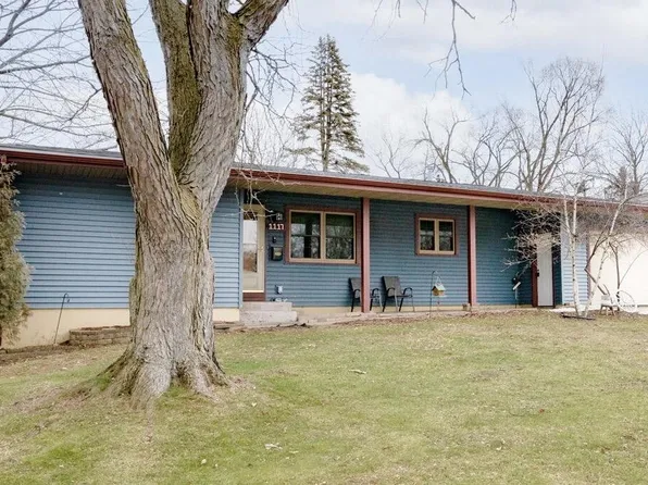 1117 Maple STREET, Fort Atkinson, WI 53538