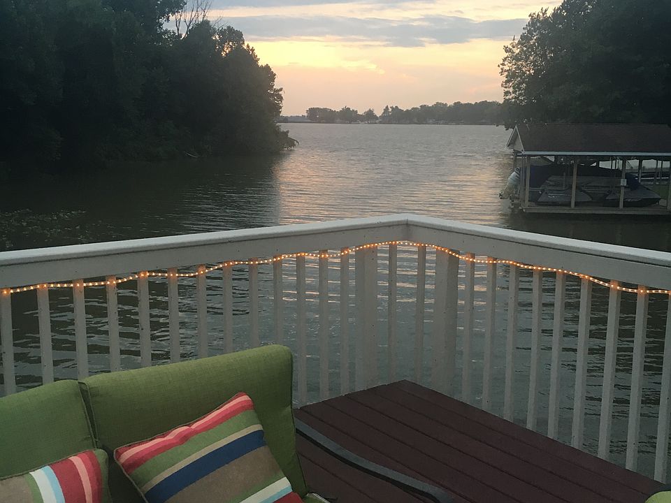 Upper deck sunset views