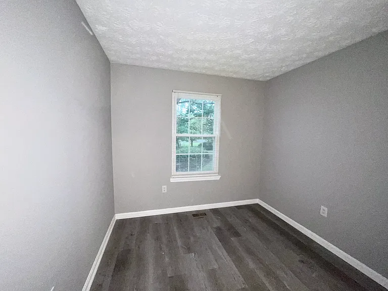 18674 Winding Creek Pl — Photo 12