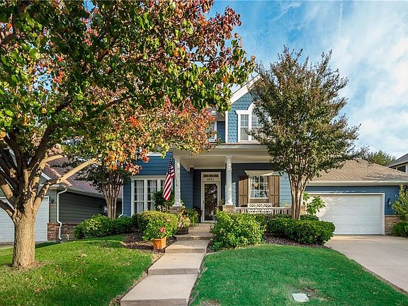 3rd image of 1901 Victoria Cir