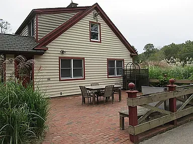 3 bed, 1.5 bath, 2135 sqft, $3,000 — Photo 3