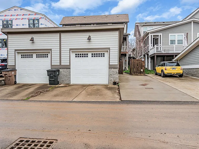 509A Moore Ave — Photo 36
