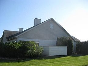 3rd image of 599 Meadowview Ln