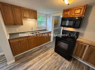 97 Grove St #2, Bangor, ME 04401