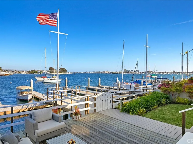 2732 Bayshore Dr — Photo 31