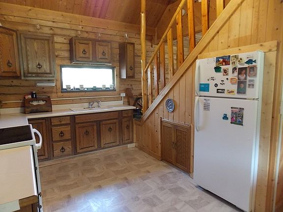 3rd image of 52 Rocky Mountain Ln