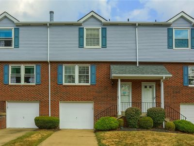 318 Parkridge Ln, Coraopolis, PA, 15108