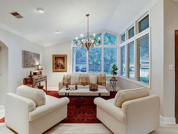 5th image of 9922 Cliffwood Dr
