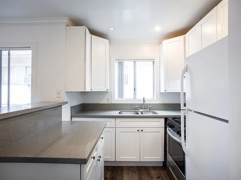 Oakwood Lofts — Photo 1