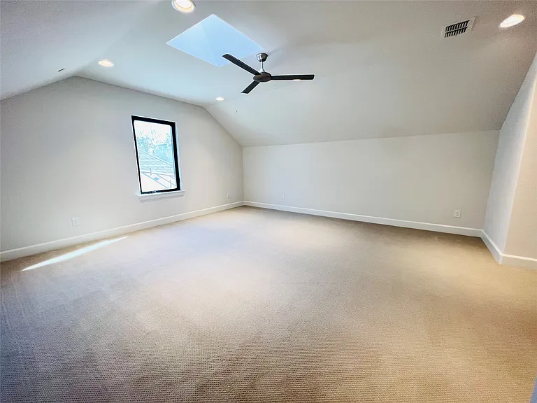 4325 Glenwick Ln — Photo 32