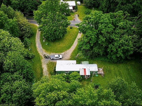 3rd image of 10337 Short Cut Rd