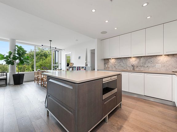 4th image of 6333 West Blvd #310