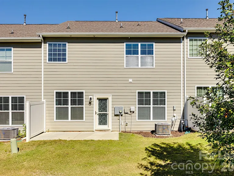 1412 Bramblewood Dr — Photo 29