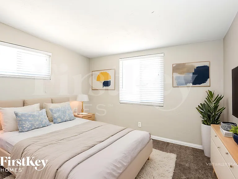 2317 Hassett Ave — Photo 11