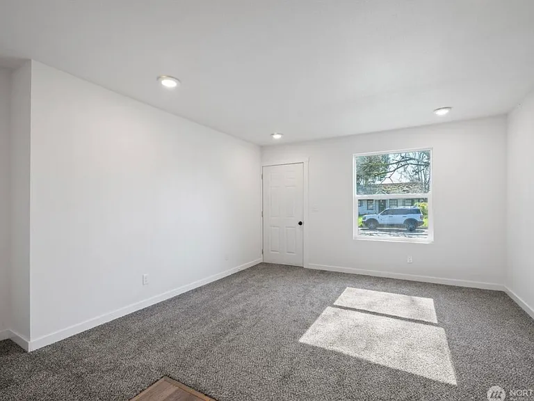 285 20th Ave #1 — Photo 4