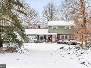 11 Colonial Cir, North East, MD 21901