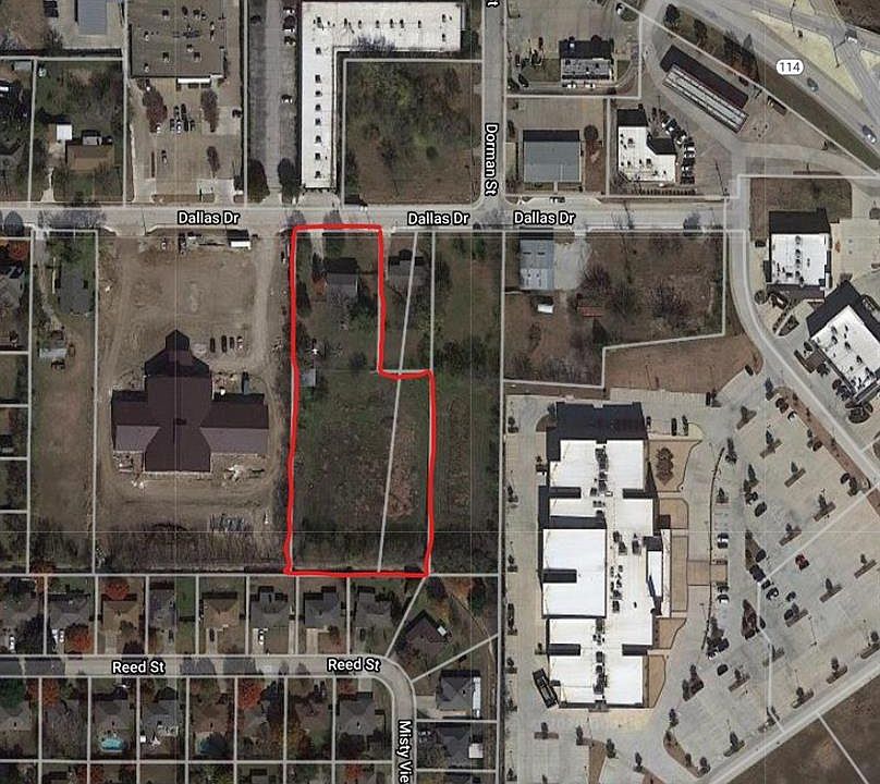 1st image of 612 Dallas Dr
