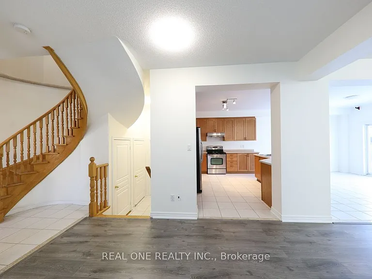 29 Duckfield Cres — Photo 10