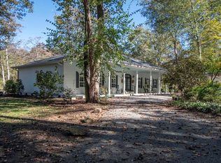 198 Riverbend Dr, Hayesville, NC 28904